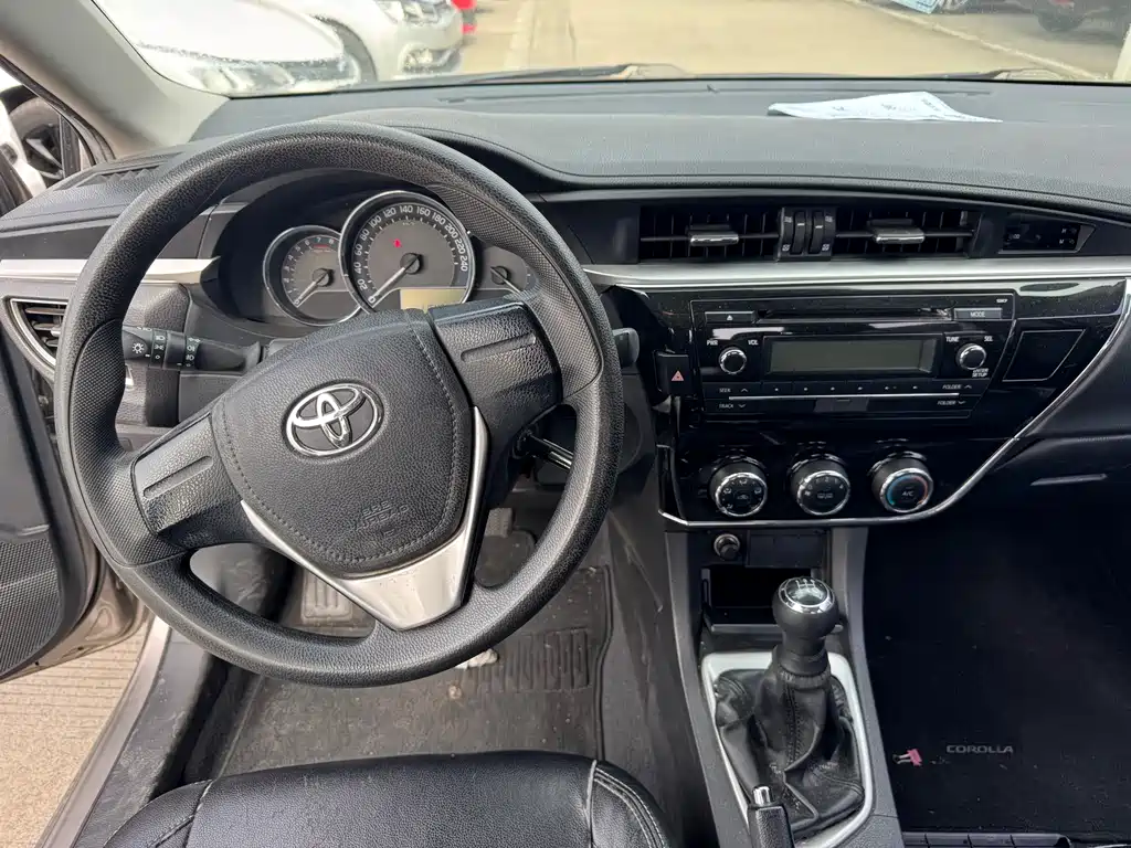 TOYOTA COROLLA