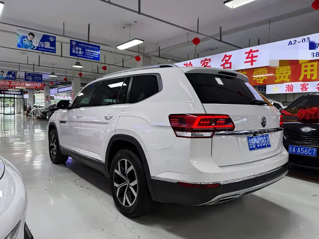 Volkswagen Teramont — миниатюра 5