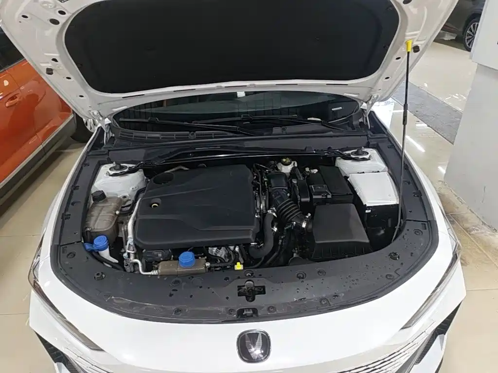 Changan UNI-V — миниатюра 20