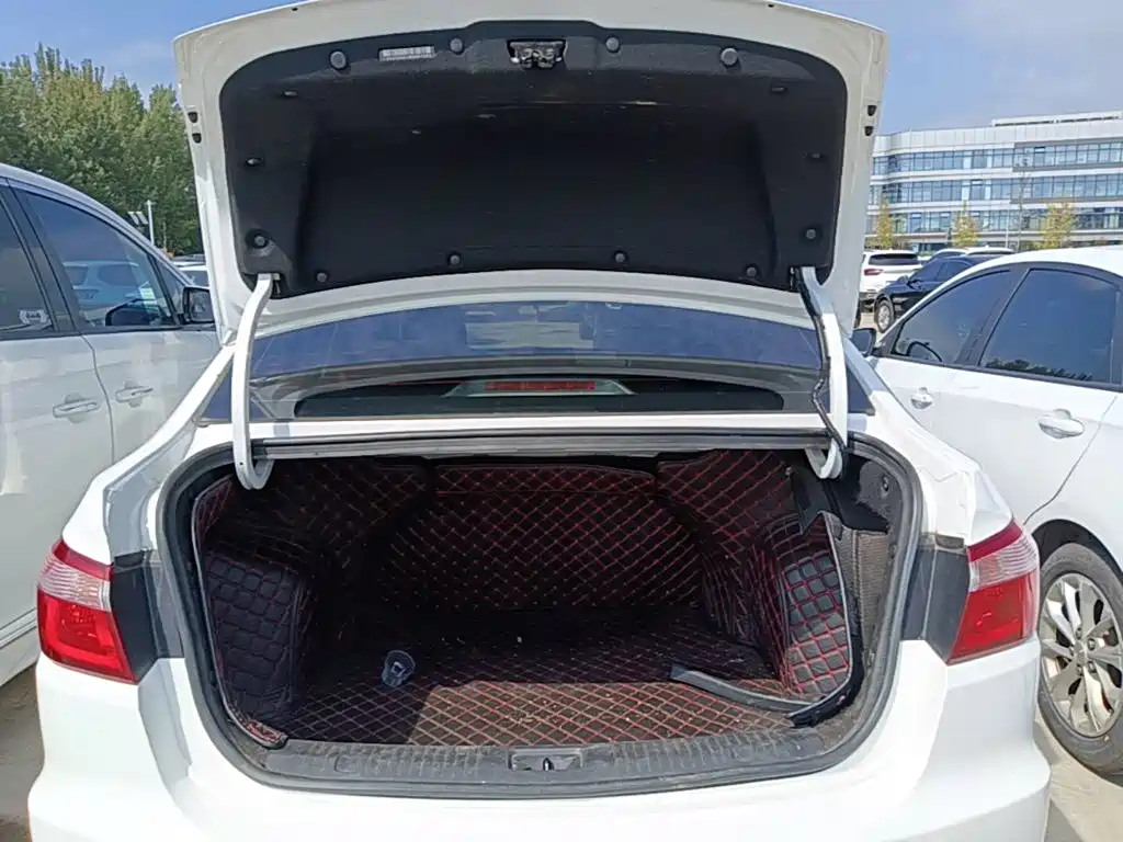 Changan Eado DT — миниатюра 19