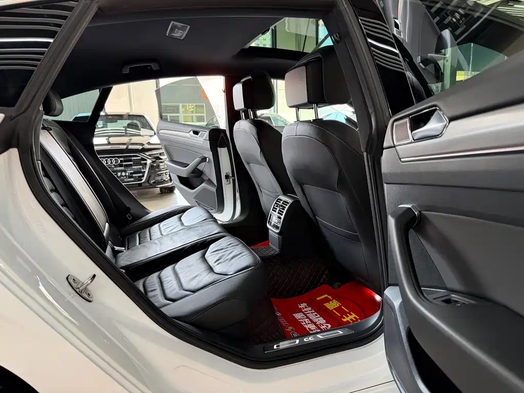 Volkswagen CC — миниатюра 10