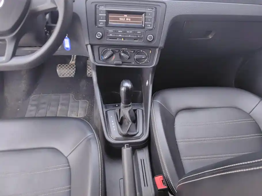 Volkswagen Santana — миниатюра 16