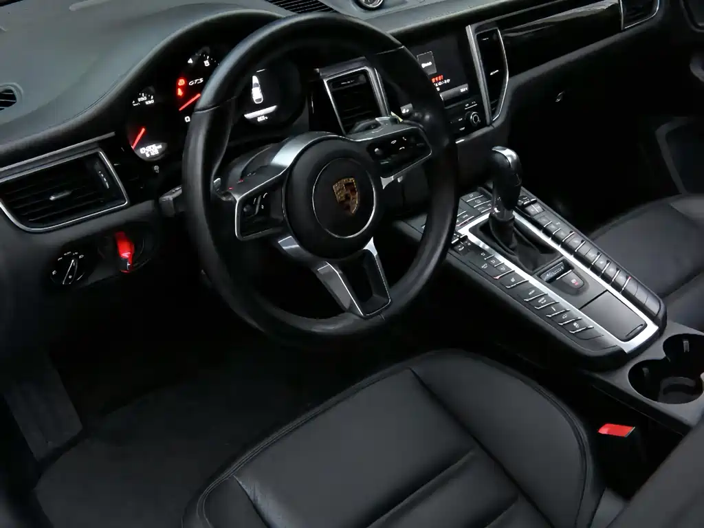 Porsche Macan — миниатюра 17