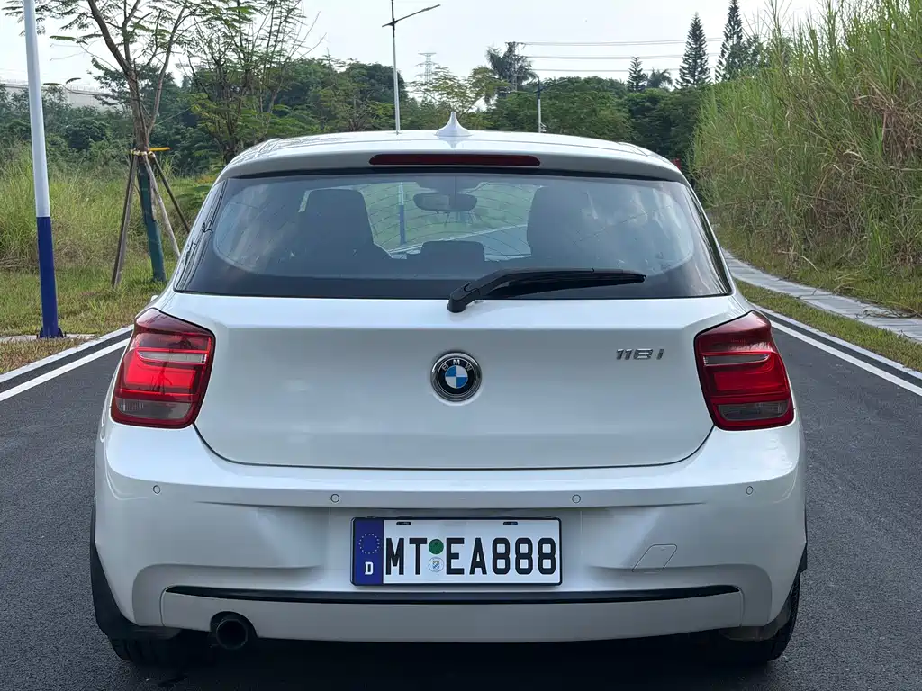 BMW 1 Series (Import) — миниатюра 8