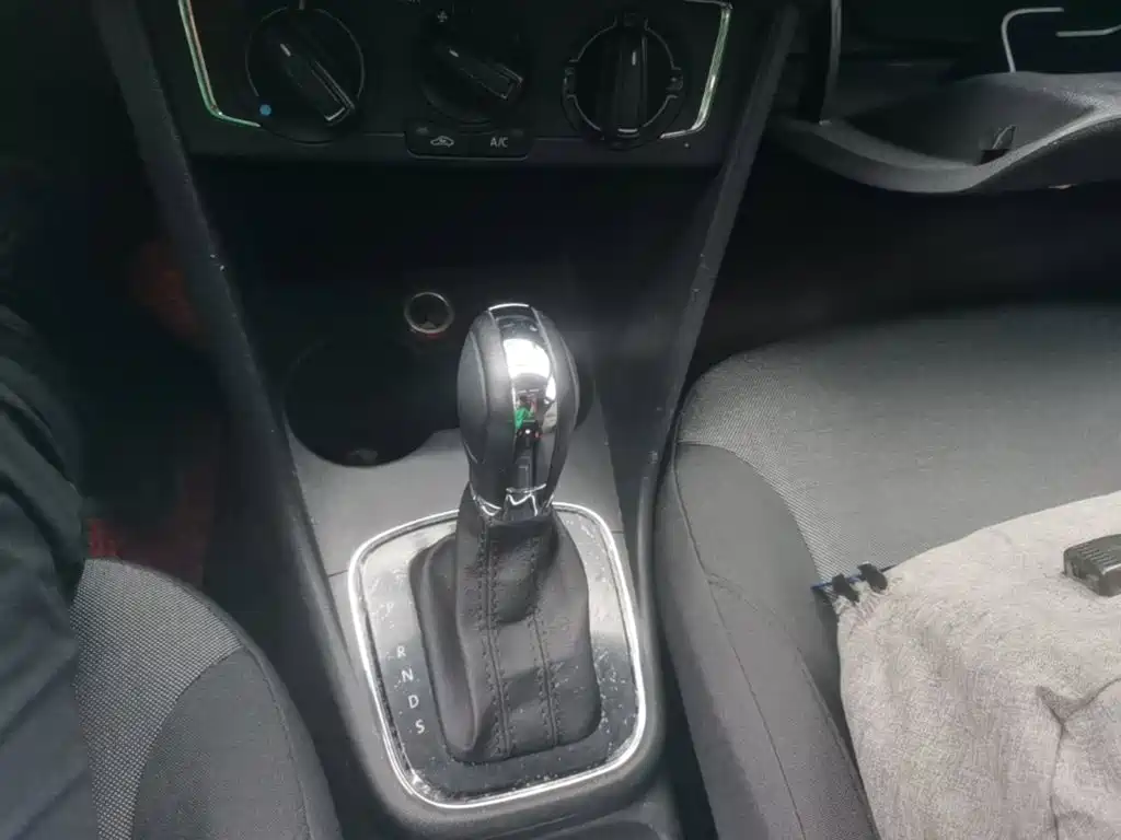 Volkswagen Polo — миниатюра 14