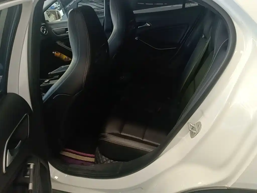 Mercedes-Benz GLA — миниатюра 17