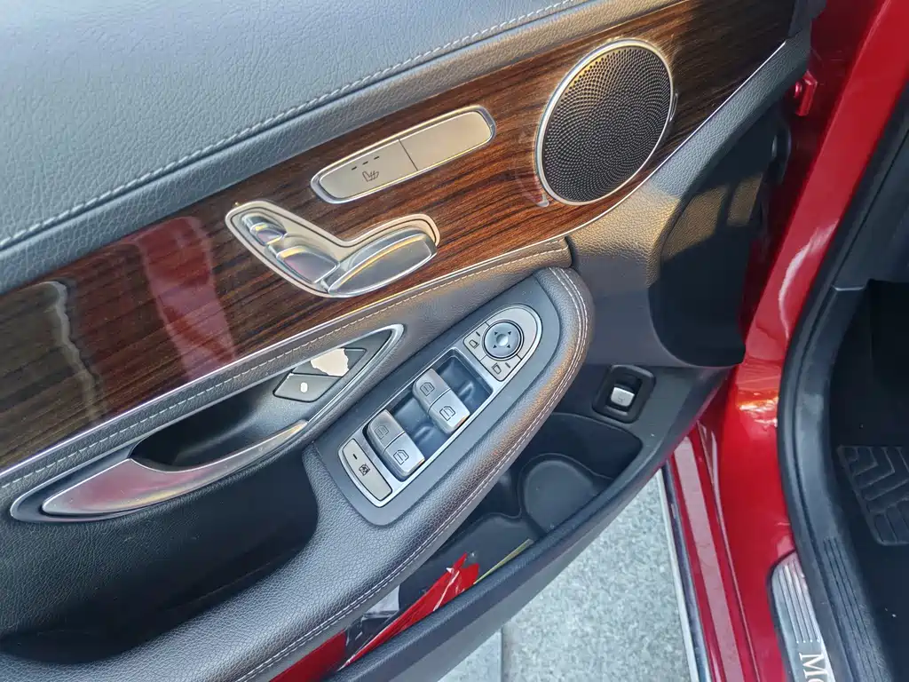 Mercedes-Benz C-Class — миниатюра 24