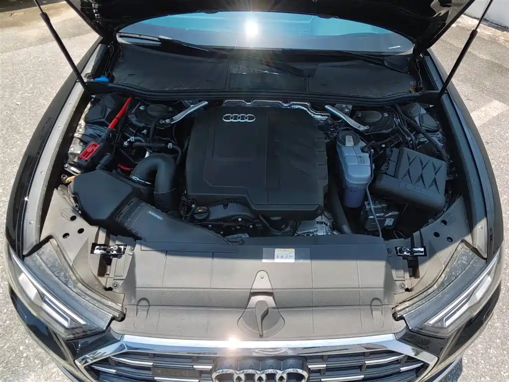 Audi A6L 2025 45 TFSI +