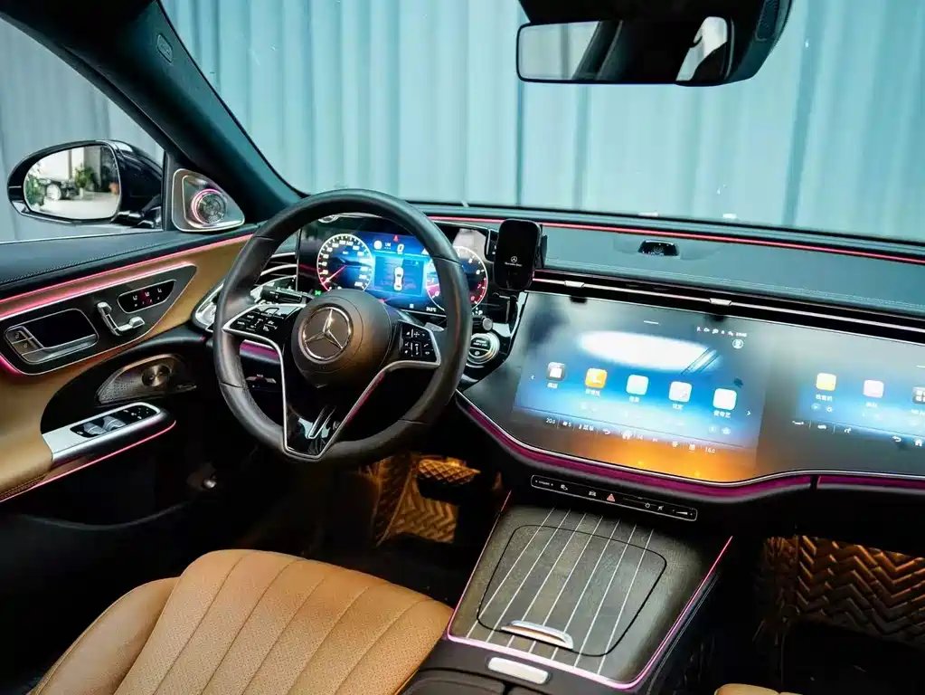 Mercedes-Benz E-Class — миниатюра 6