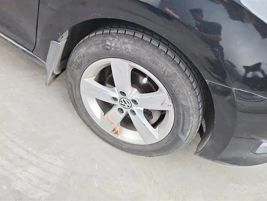 Volkswagen Santana 2013 1.4L MT Comfort