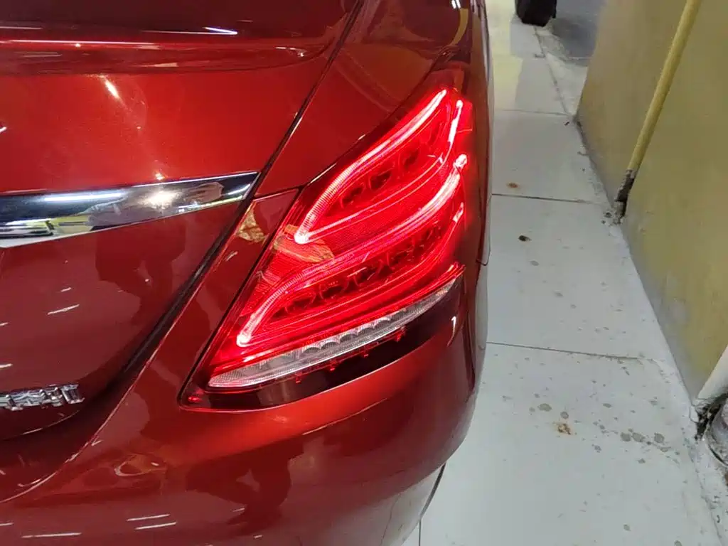 Mercedes-Benz C-Class — миниатюра 8
