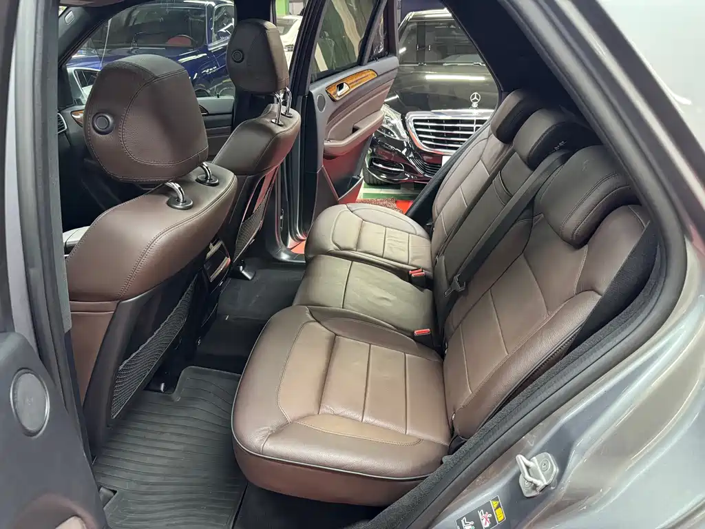 Mercedes-Benz M-Class — миниатюра 40