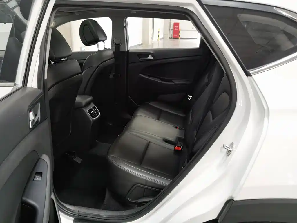 Hyundai Tucson — миниатюра 15