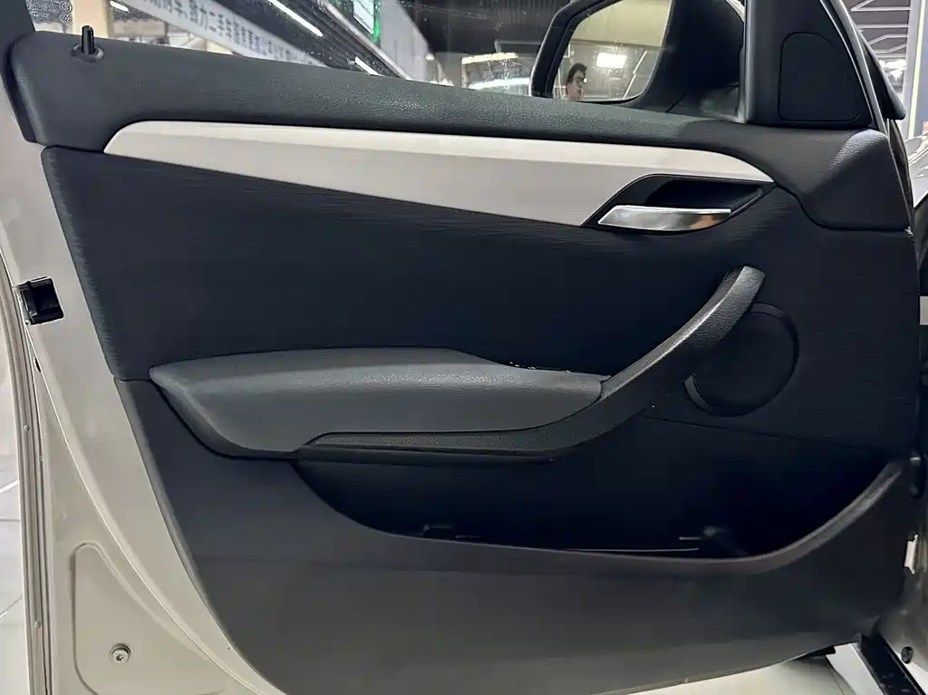 BMW X1 — миниатюра 15
