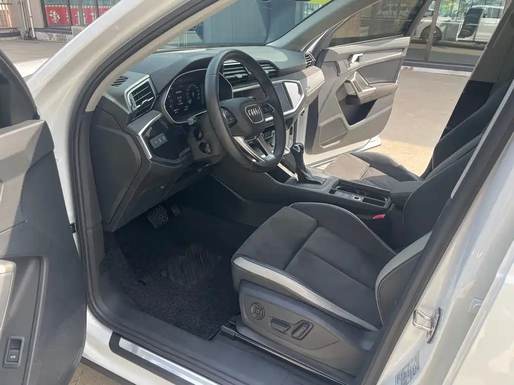 Audi Q3 — миниатюра 8