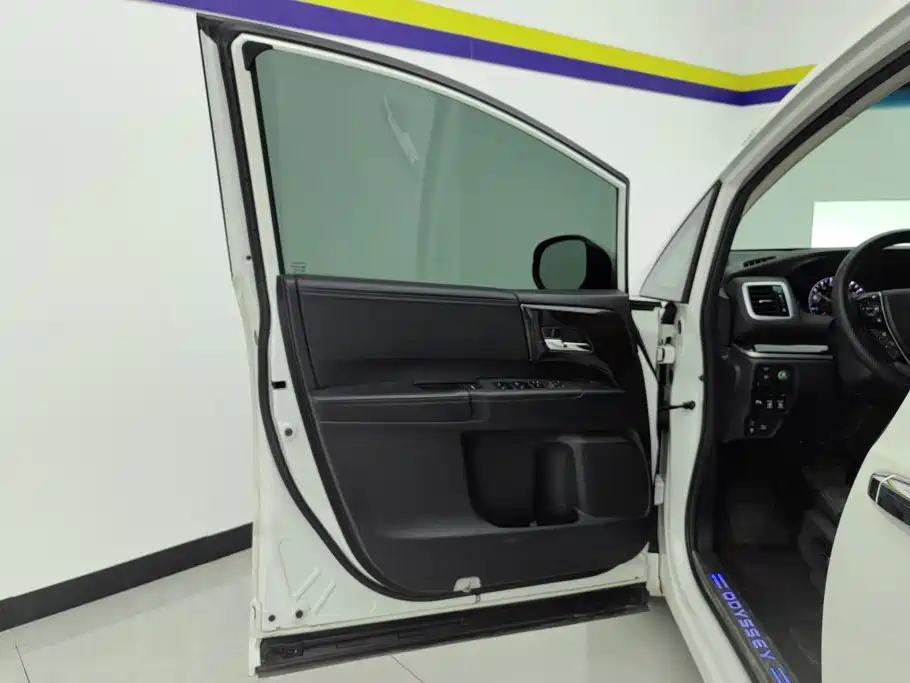 Honda Odyssey — миниатюра 7