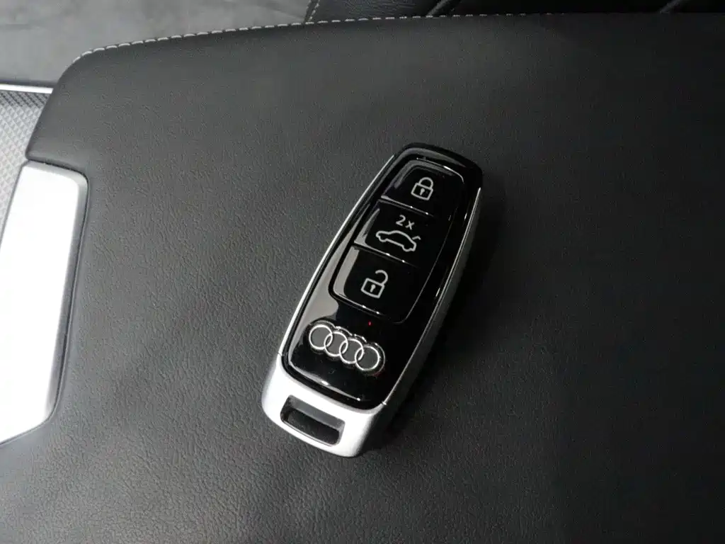 Audi A6L — миниатюра 14