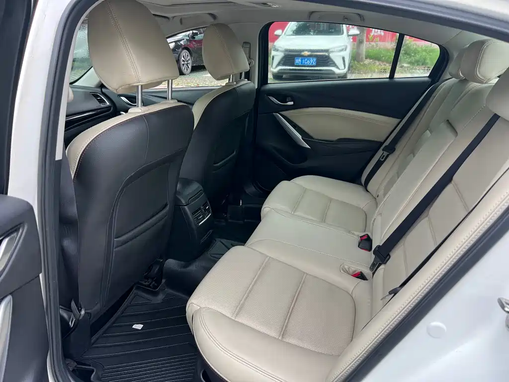 Mazda Atenza — миниатюра 5