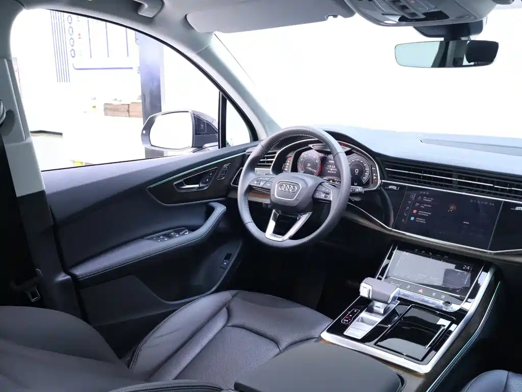 Audi Q7 — миниатюра 14