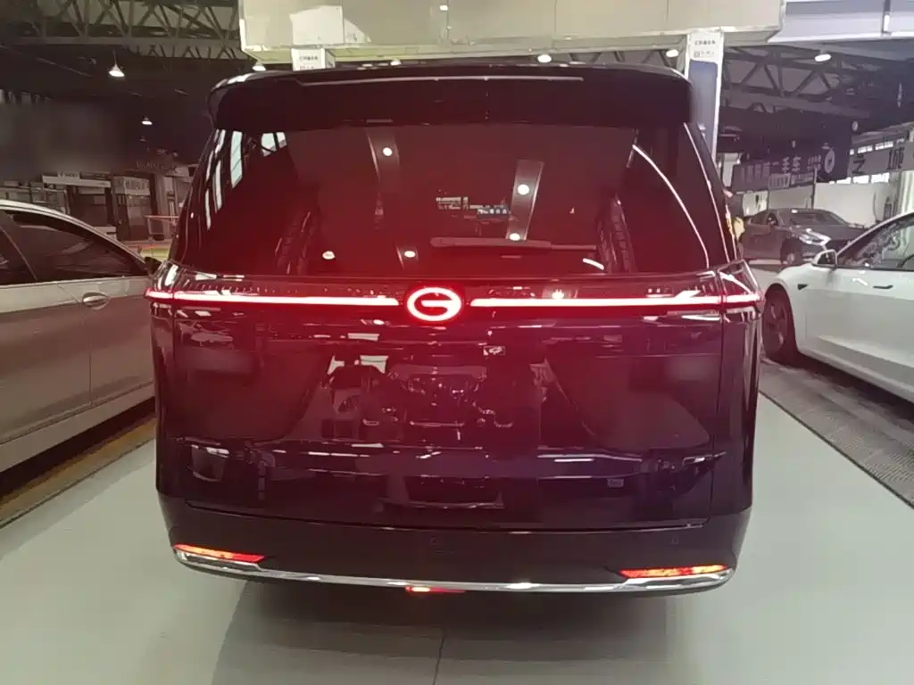 GAC Motor Trumpchi E8 PHEV — миниатюра 6