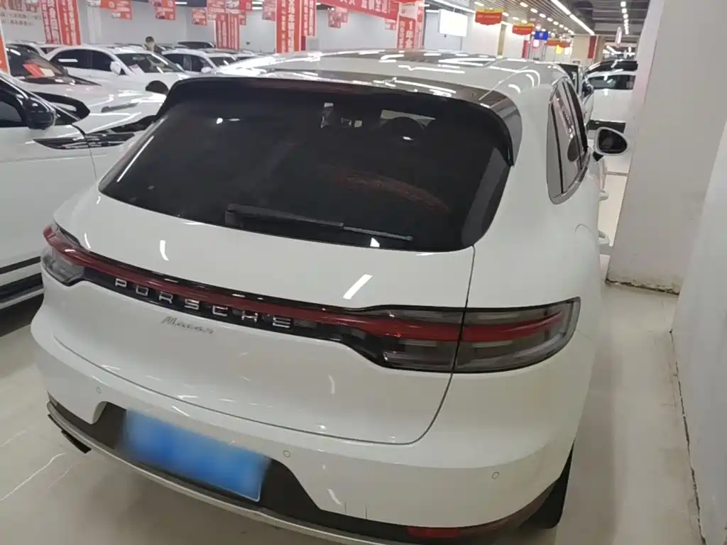 Porsche Macan — миниатюра 7