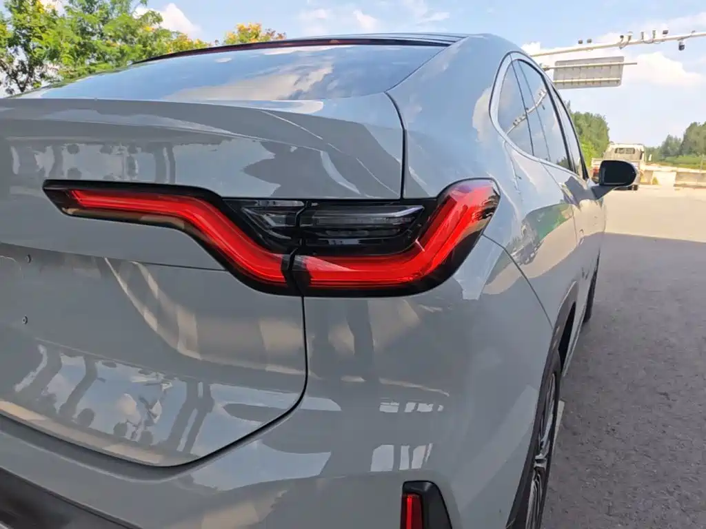 NIO EC6 — миниатюра 24
