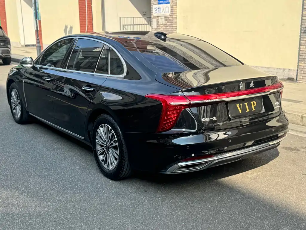 Hongqi Hongqi H5 — миниатюра 12