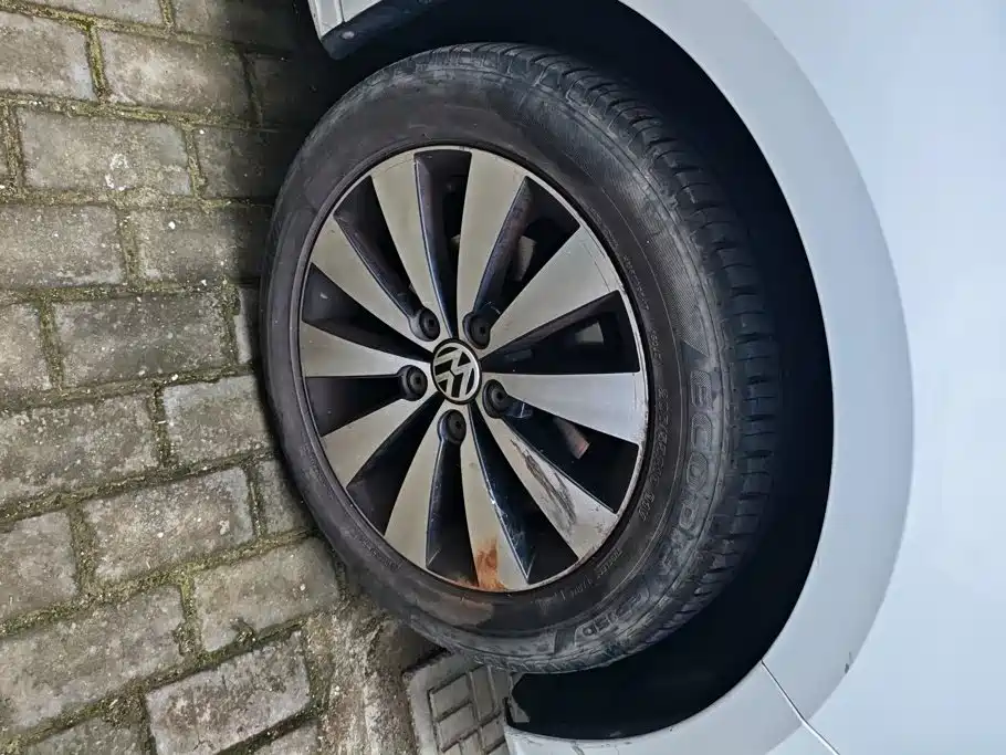 Volkswagen Sagitar — миниатюра 6