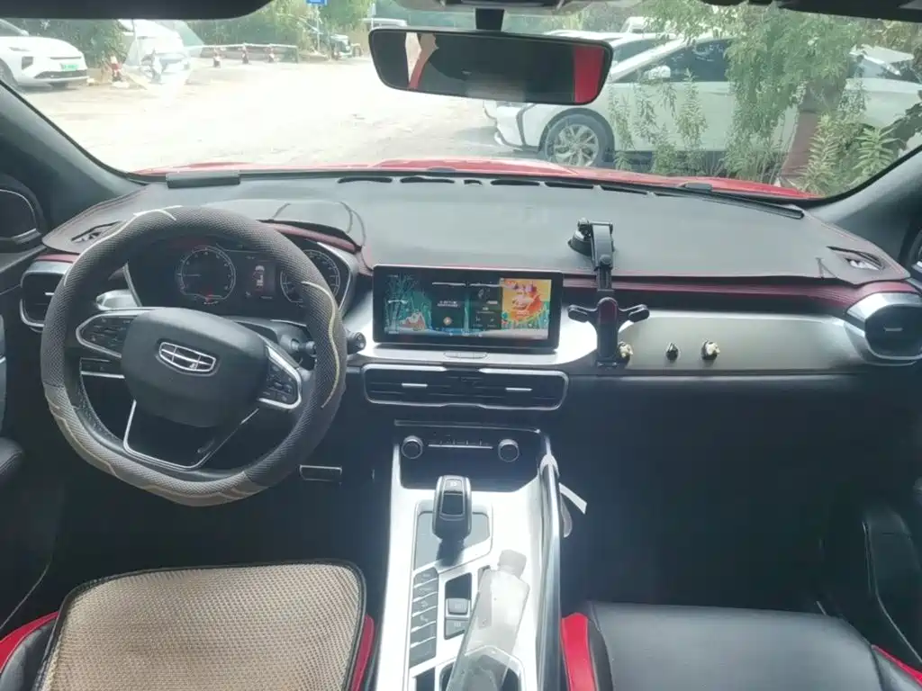 Geely Binyue — миниатюра 14