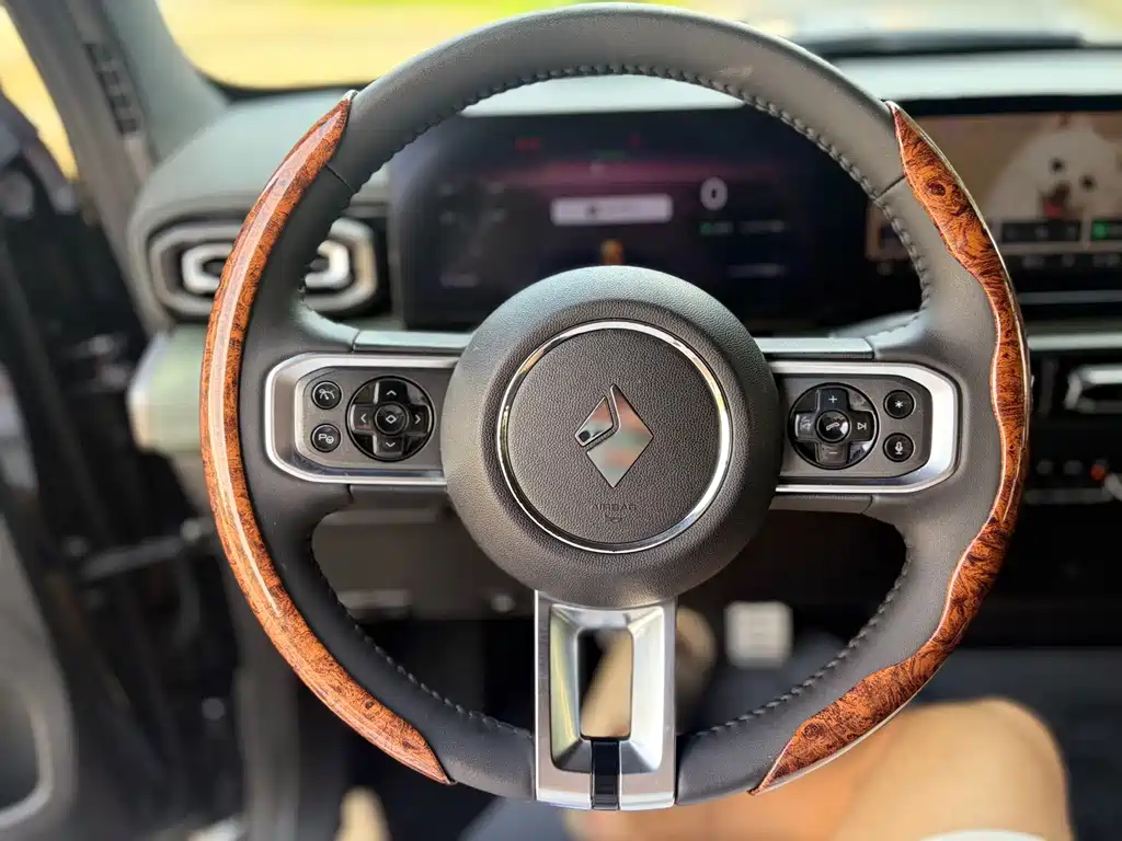 Baojun Yueye — миниатюра 11