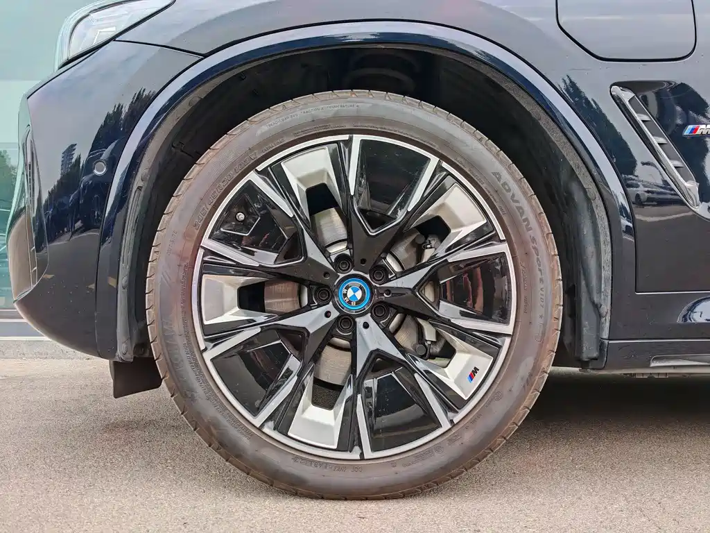 BMW iX3 — миниатюра 6