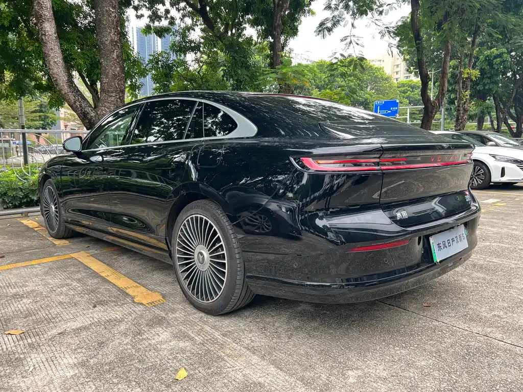 Voyah Passion L L 2026 Ultra