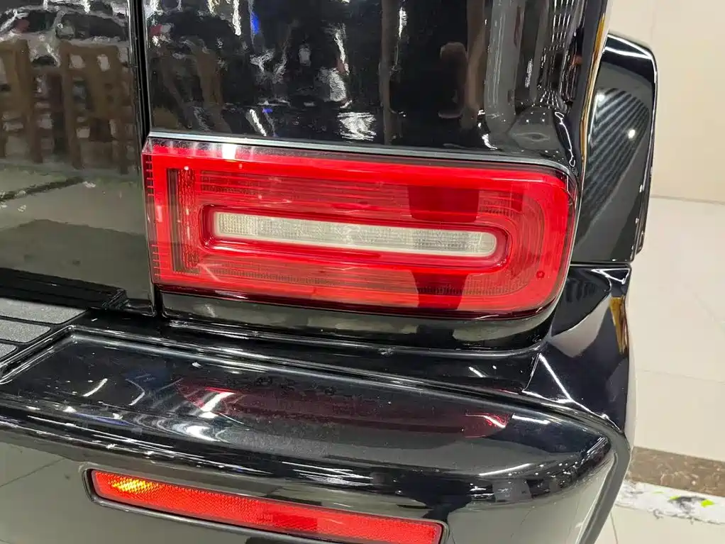 Mercedes-Benz G-Class — миниатюра 14