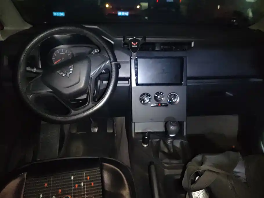 Wuling Hongguang PLUS — миниатюра 12