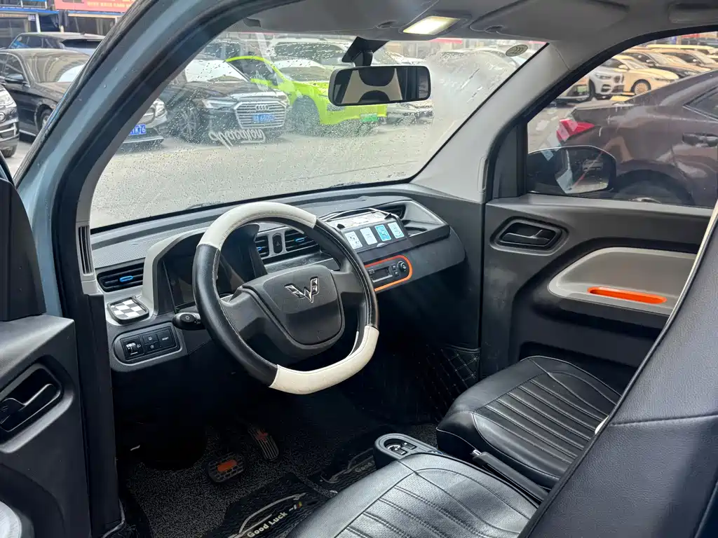 Wuling MINIEV — миниатюра 4