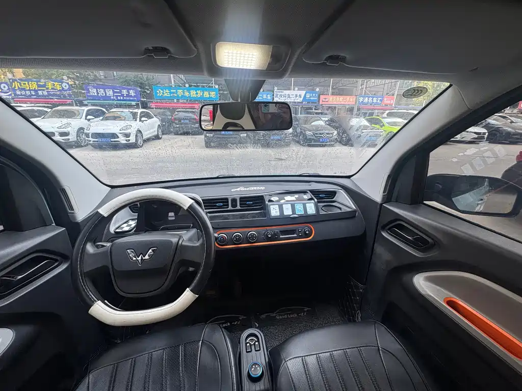 Wuling MINIEV — миниатюра 6