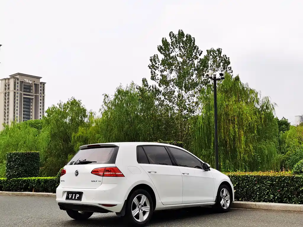 Volkswagen Golf — миниатюра 4