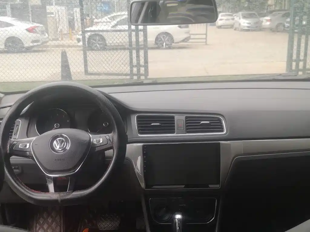 Volkswagen Lavida — миниатюра 10