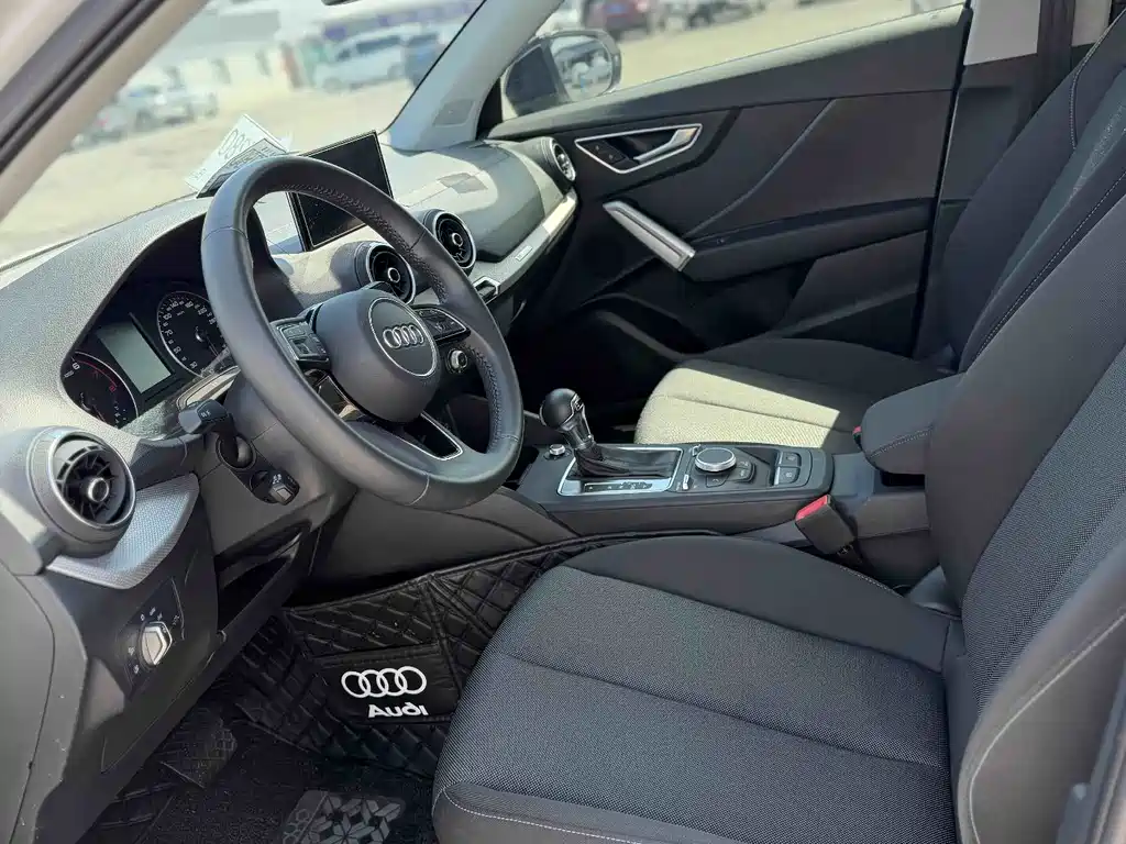 Audi Q2L 2021 35 TFSI
