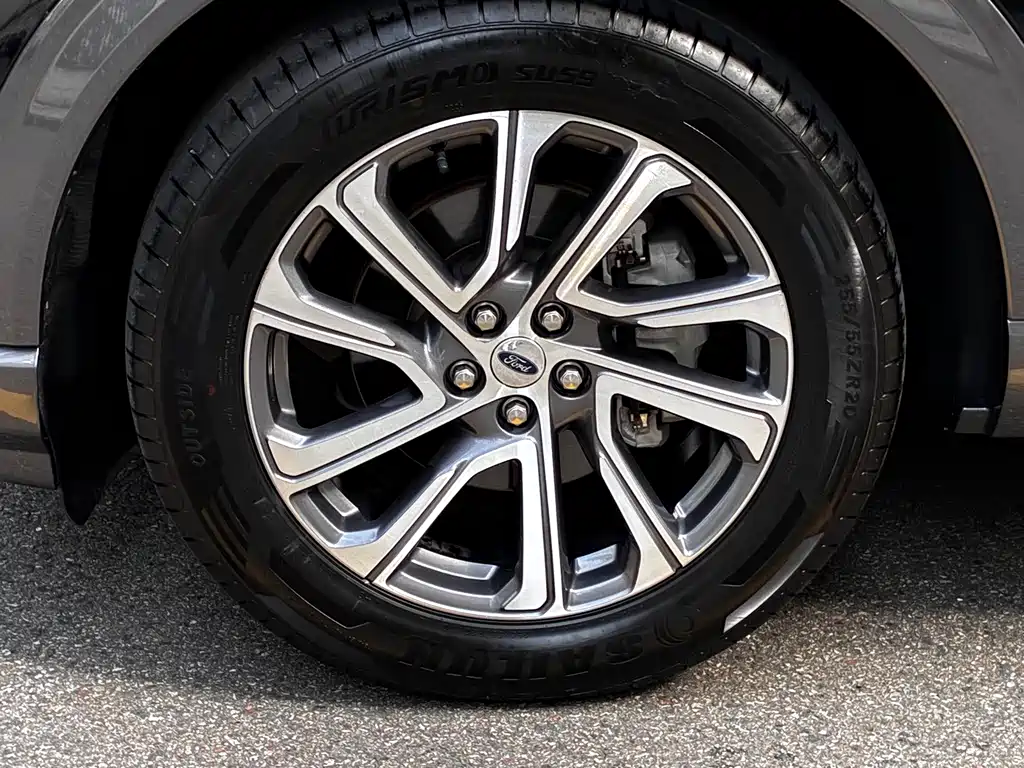 Ford Explorer — миниатюра 5
