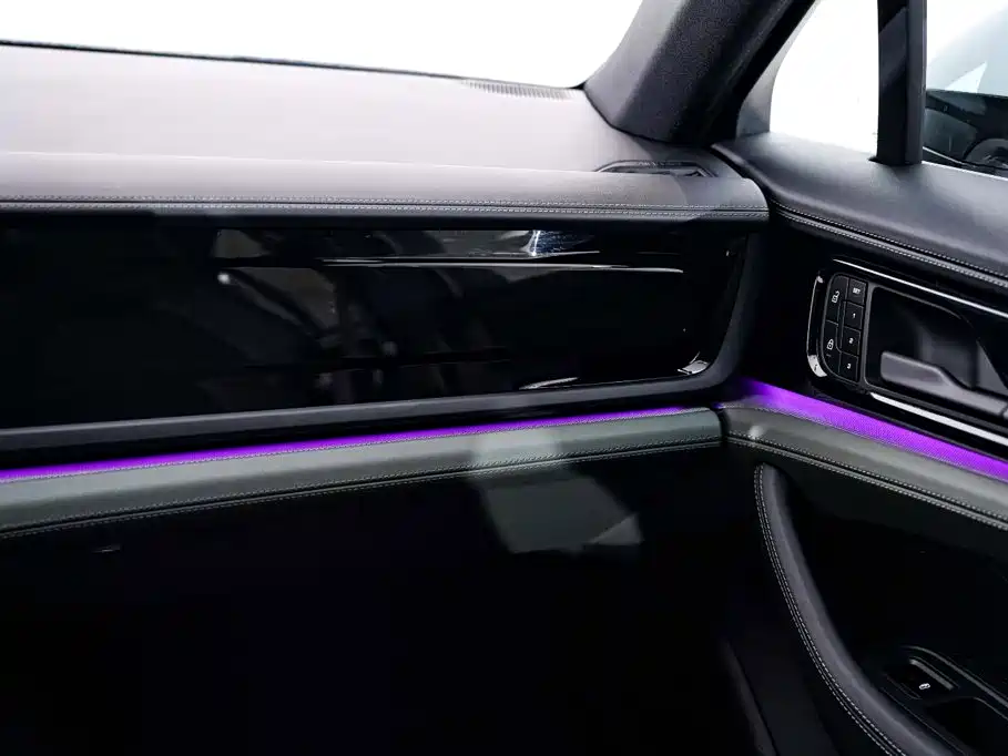 Porsche Panamera — миниатюра 21