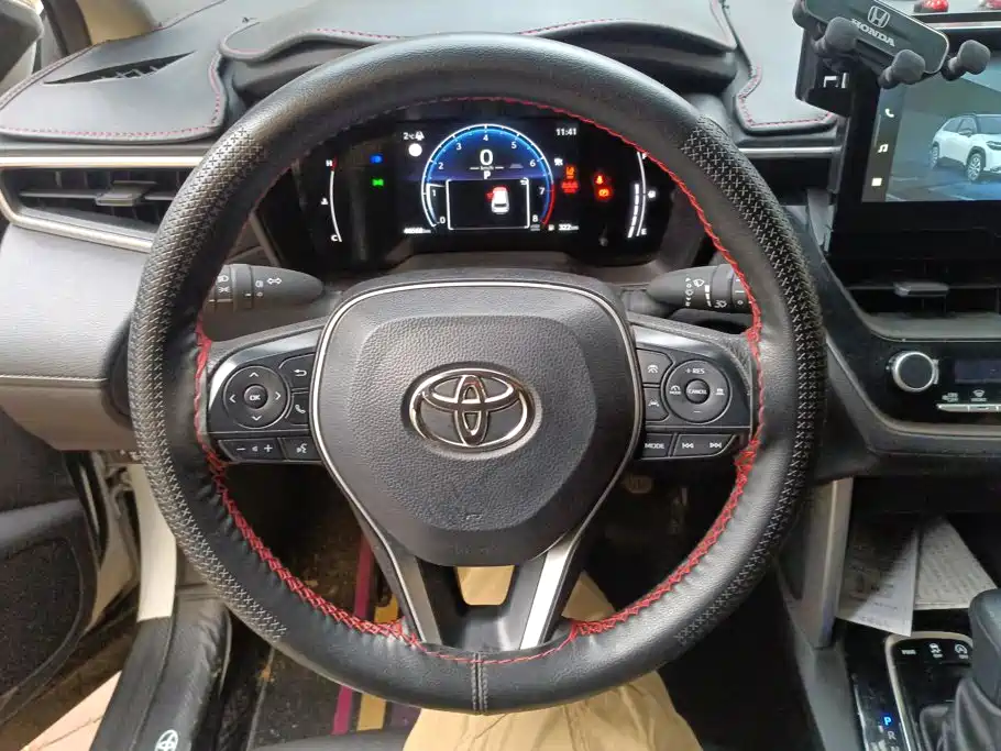 Toyota Frontlander — миниатюра 15