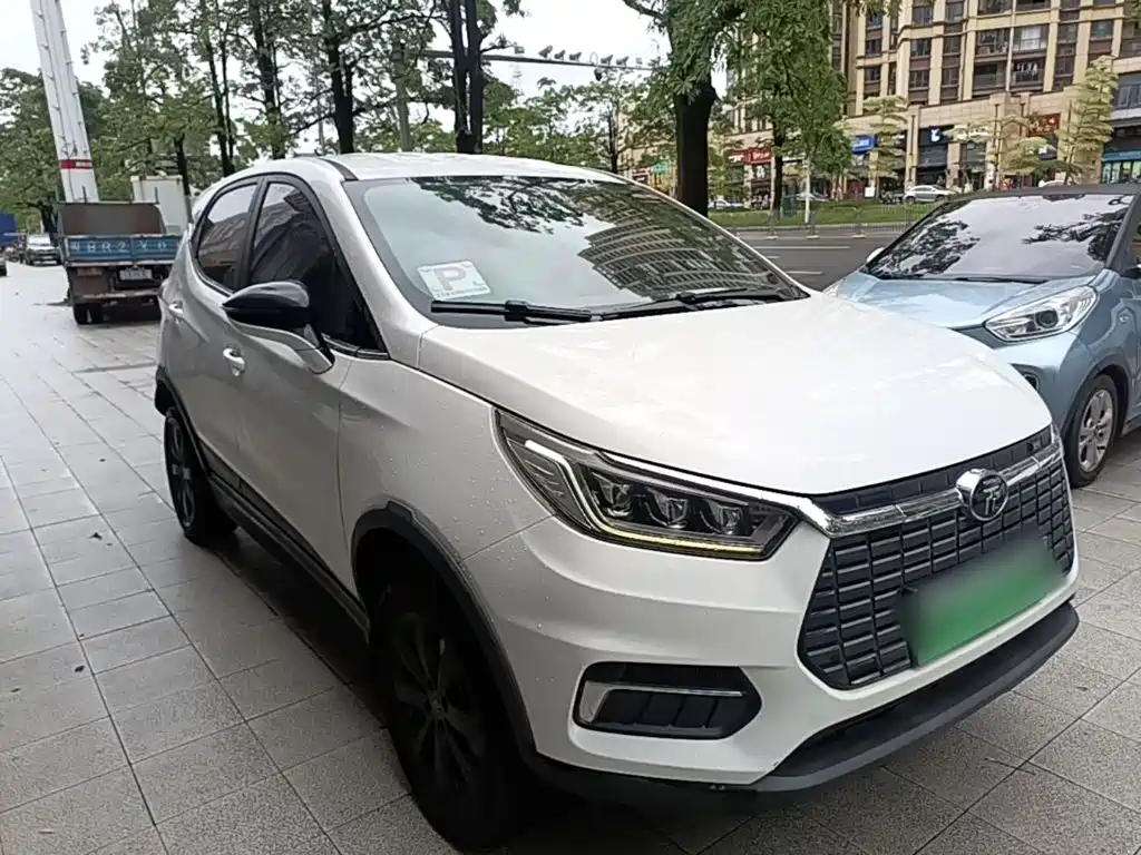 BYD Yuan EV — миниатюра 4