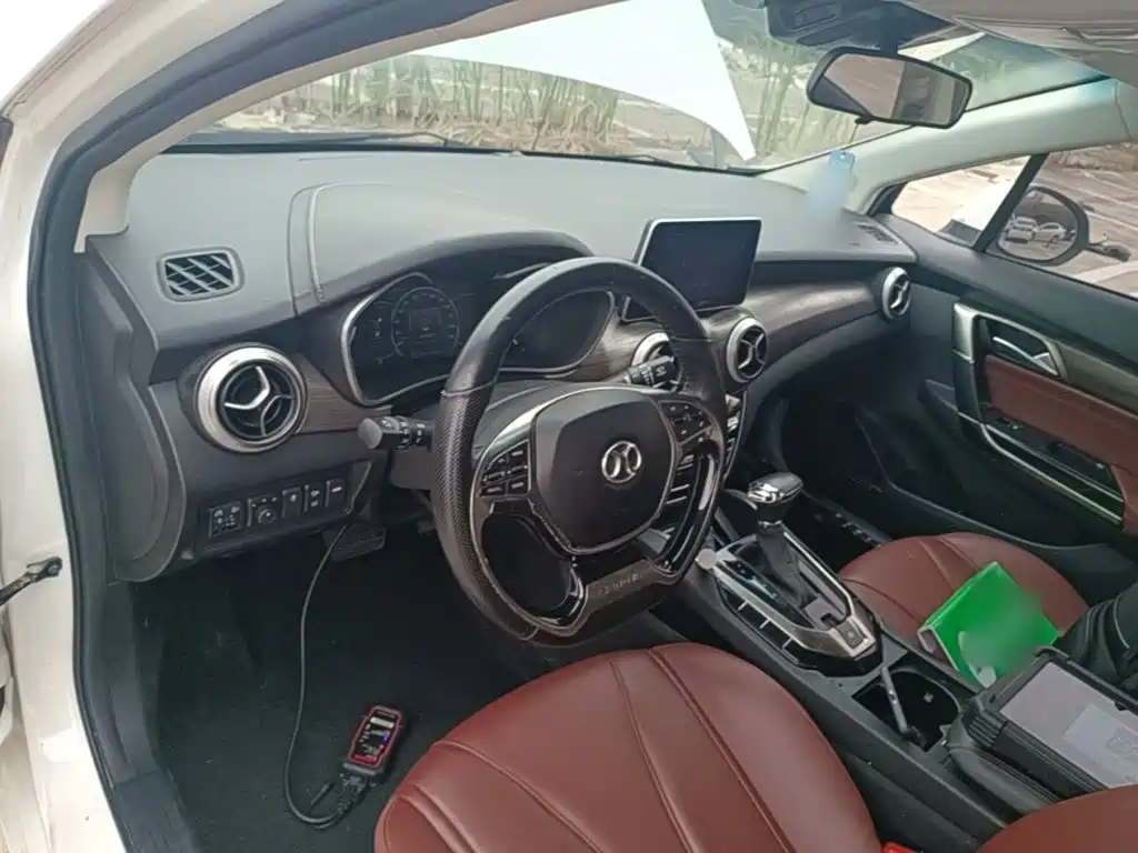 BAIC Senova D50 — миниатюра 10