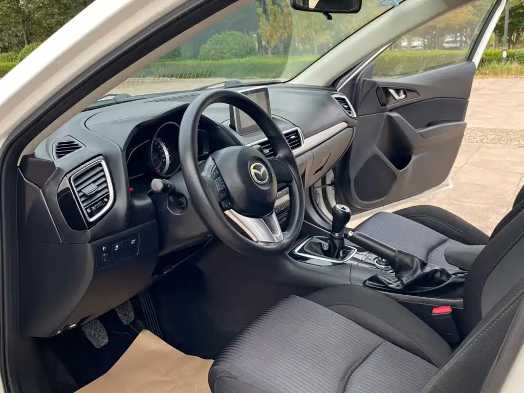 Mazda 3 Axela — миниатюра 4