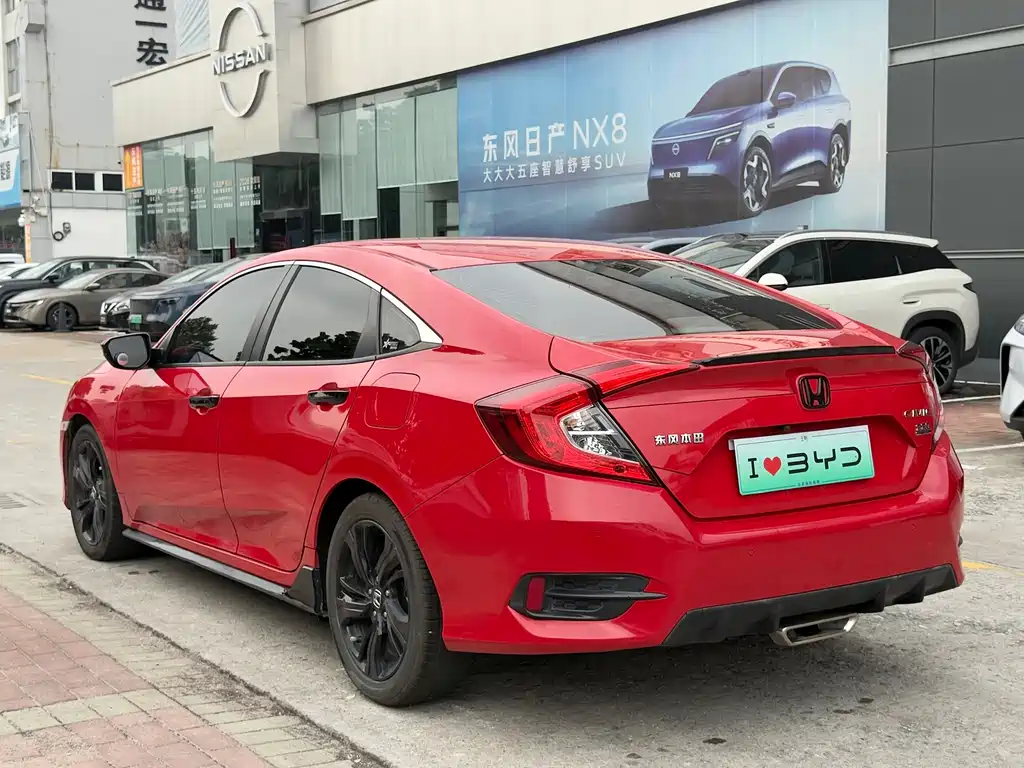 Honda Civic — миниатюра 10