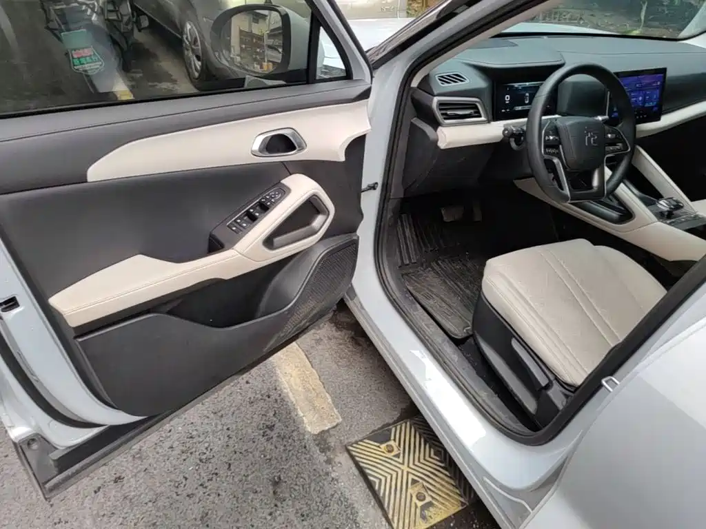 BYD Yuan UP — миниатюра 16
