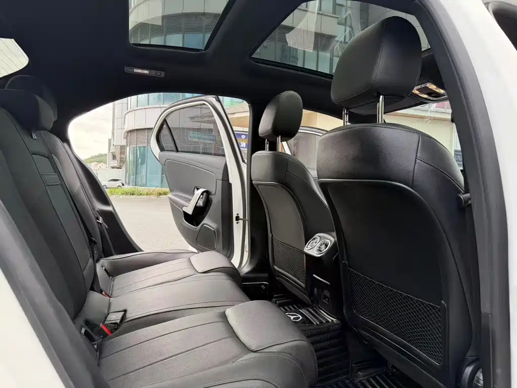Mercedes-Benz A-Class — миниатюра 10