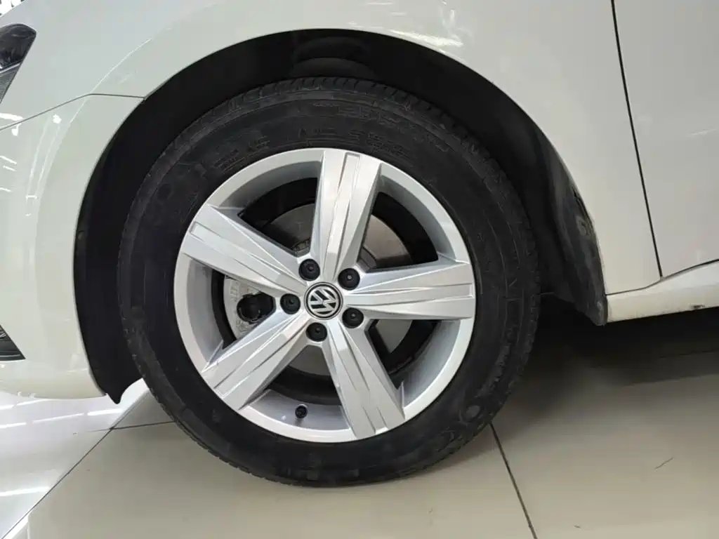 Volkswagen Lavida — миниатюра 23
