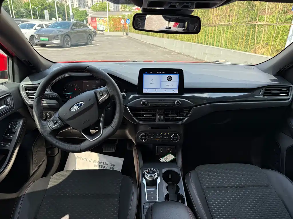 Ford Focus — миниатюра 11